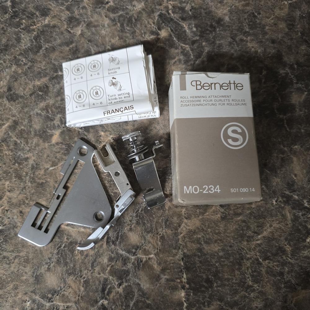 Bernette Roll Hemming 2-piece Attachment Throat Plate & Presser Foot MO-234